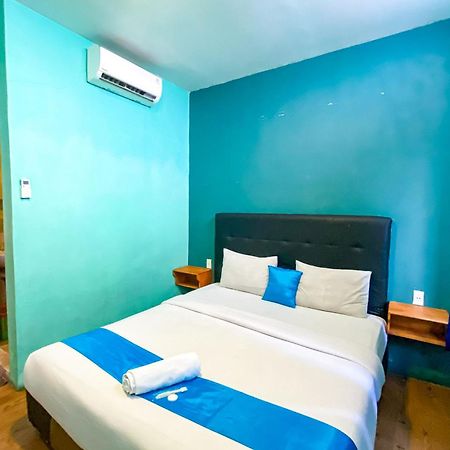 Sentosa Jaya Guest House Near Rs Hermina Medan Redpartner Εξωτερικό φωτογραφία