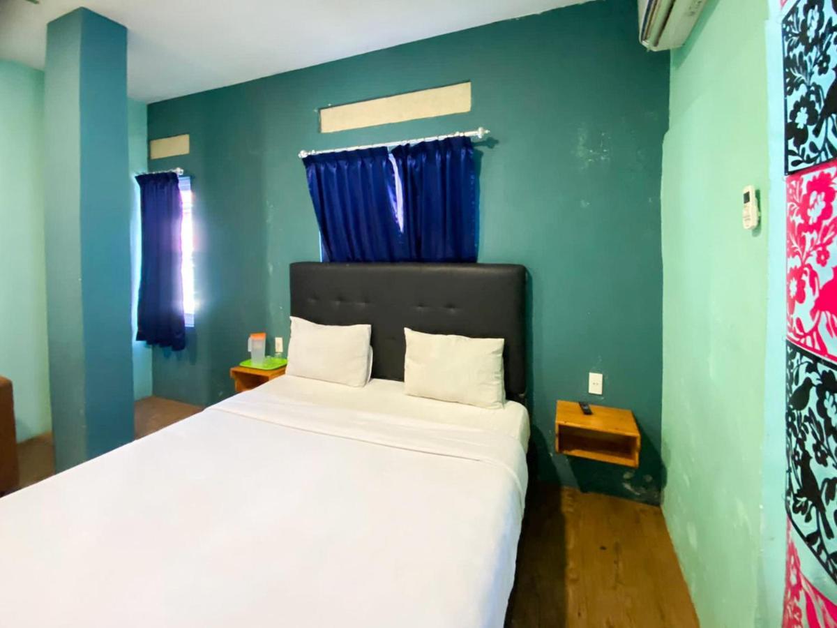 Sentosa Jaya Guest House Near Rs Hermina Medan Redpartner Εξωτερικό φωτογραφία